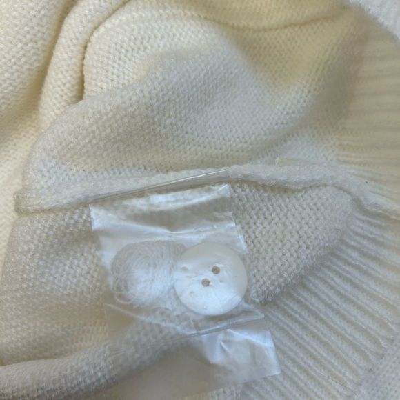 Pacific Place Plus /Off White/ NWOT V- Neck/ button down / pockets/ size 1X - Picture 9 of 11